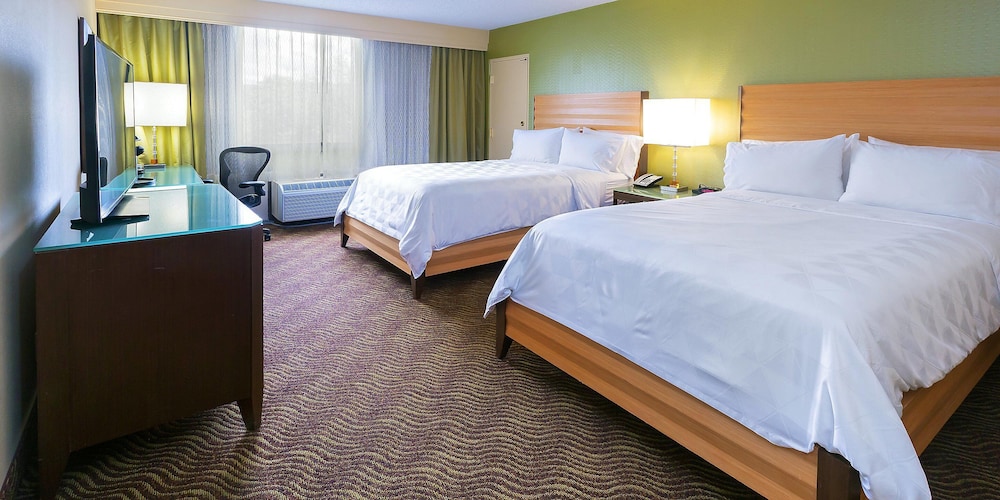 Holiday Inn Express & Suites San Jose Silicon Valley - photo 13
