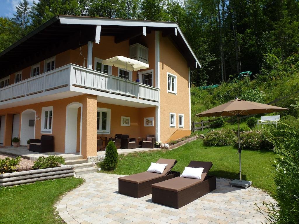 Haus Irlinger — 5-Star Luxury Hotel in Schoenau Am Koenigssee, Germany