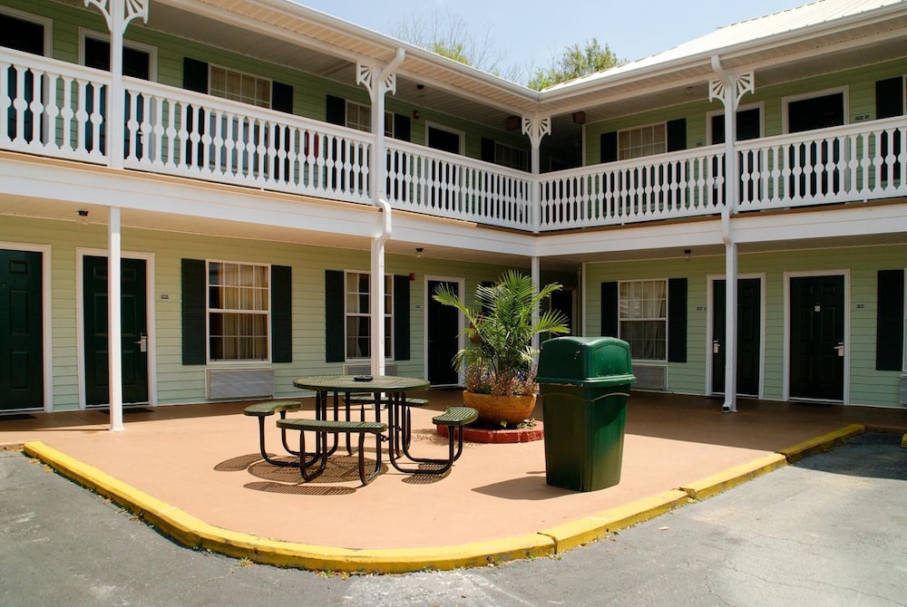 Key West Inn Fairhope Al - photo 27