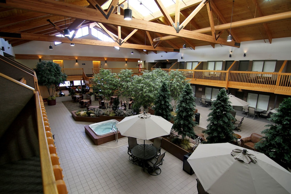 C'mon Inn Fargo - photo 14