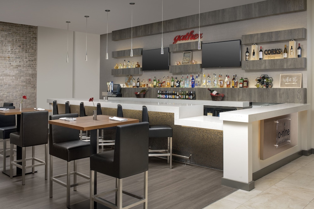Crowne Plaza San Antonio Airport by IHG - photo 26