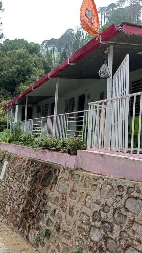 Kk Shah Ji Home Stay — 5-Star Luxury Hotel in Naini Tal, India