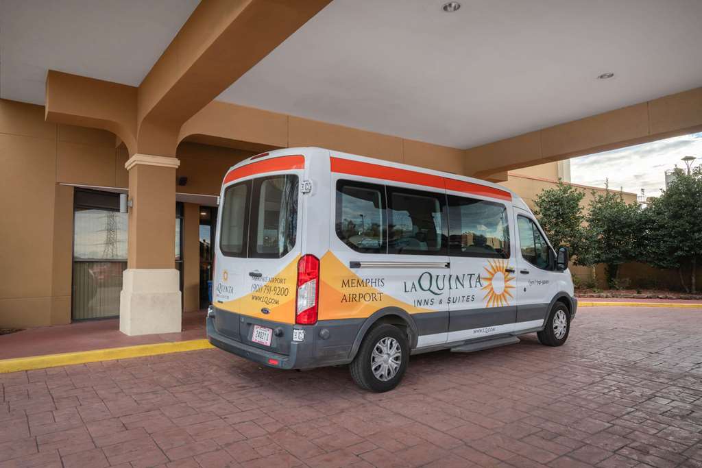 La Quinta Inn & Suites by Wyndham Memphis Airport Graceland - photo 50