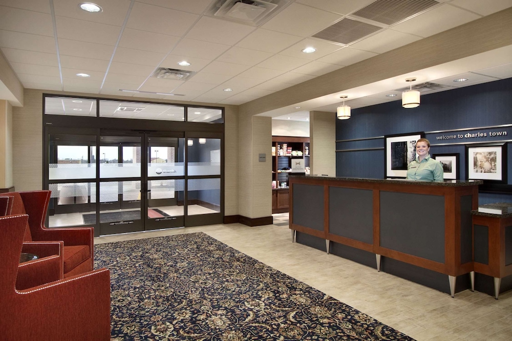 Hampton Inn & Suites Charles Town - photo 4