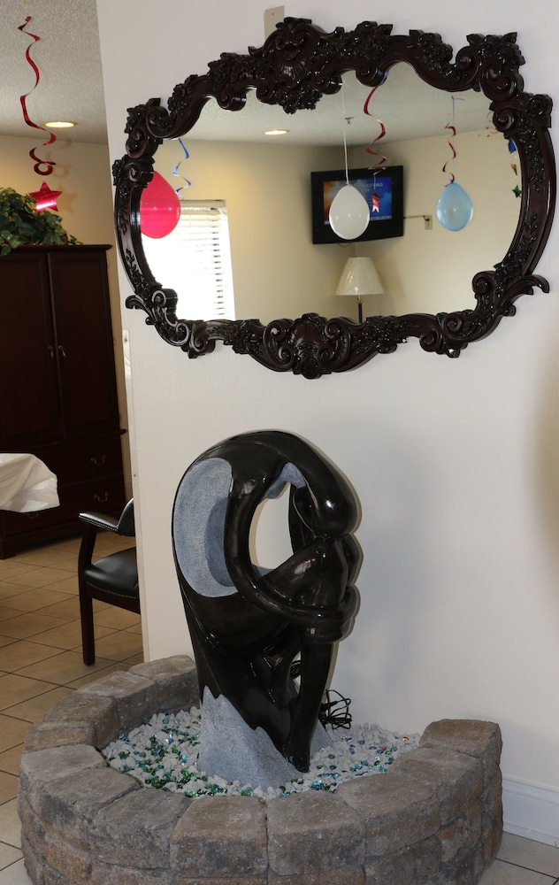 American Elite Inn - photo 64