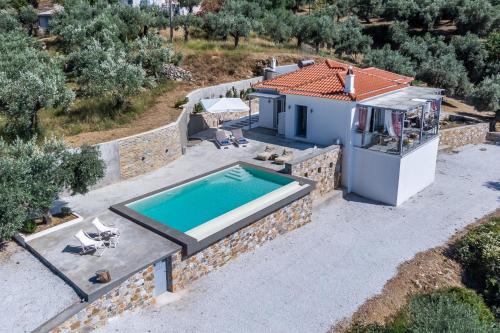 Ninemia Villa in Skopelos — 4-Star Luxury Hotel in Skopelos, Greece