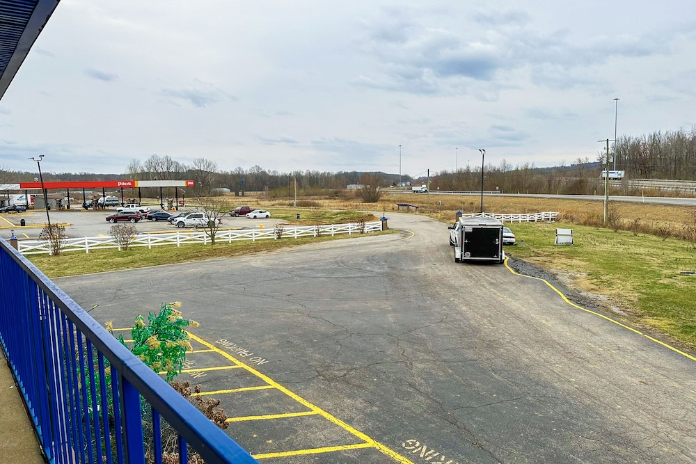 Happy Stay Inn Madisonville I 69 By OYO - photo 7