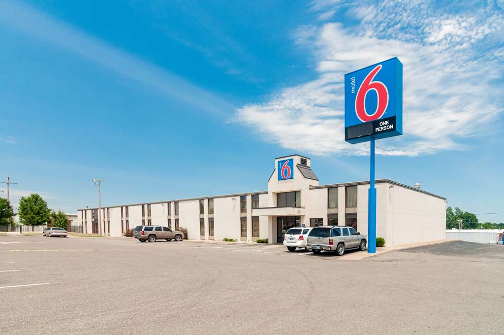 Motel 6 Oklahoma City OK South - photo 2
