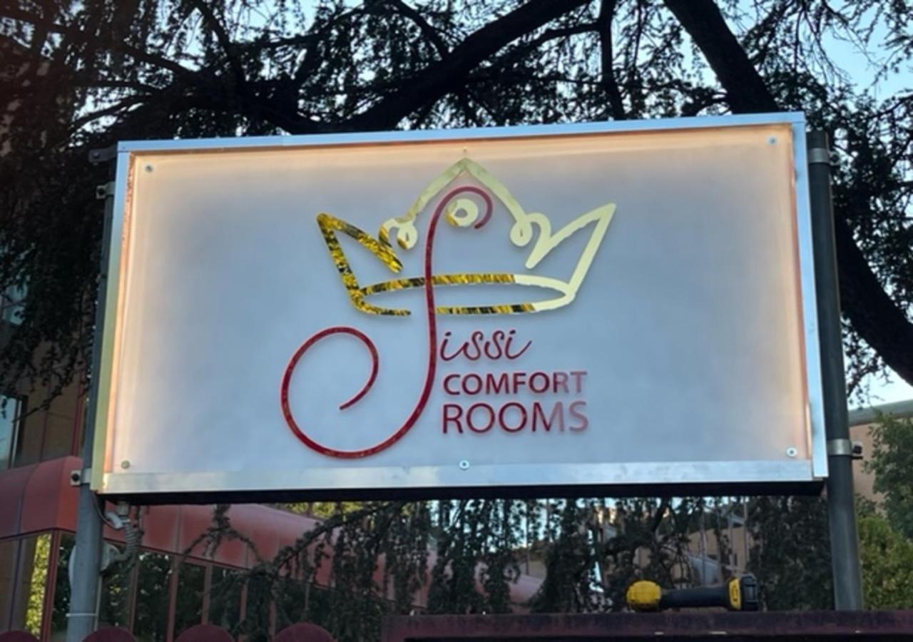 Sissi Comfort Rooms Foresteria Lombarda — hotel in Monza