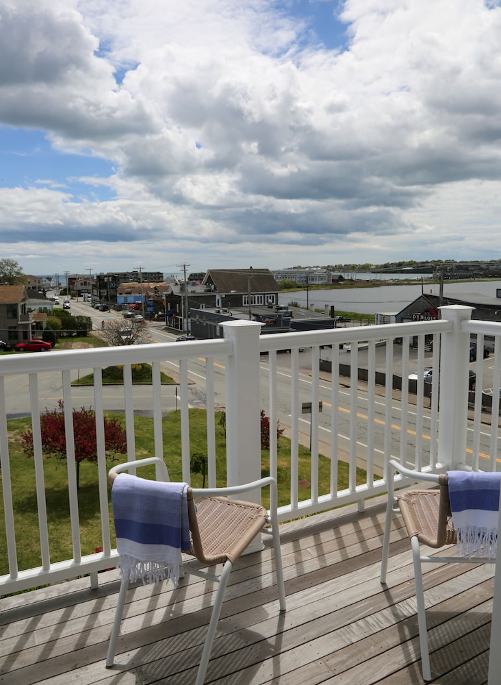 The Sea Breeze Inn - photo 42