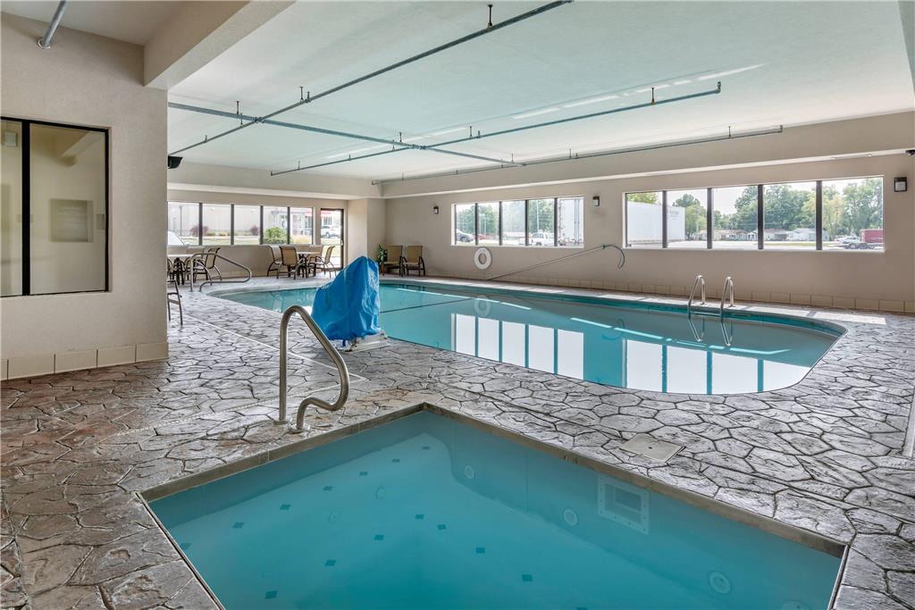 Comfort Inn Sullivan - photo 26