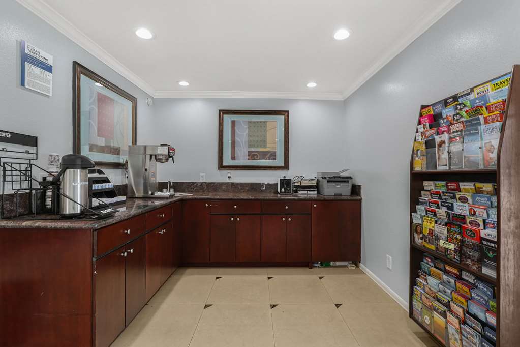 Motel 6 Carlsbad CA North - photo 9