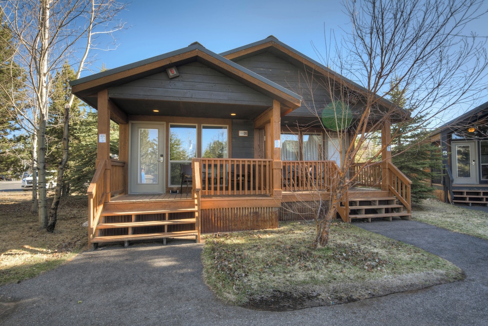 Explorer Cabins At Yellowstone - photo 70