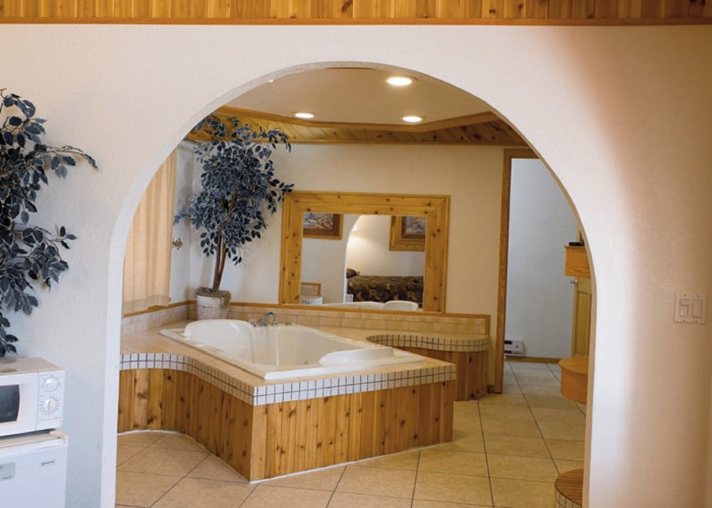 North Country Inn & Suites - featured photo