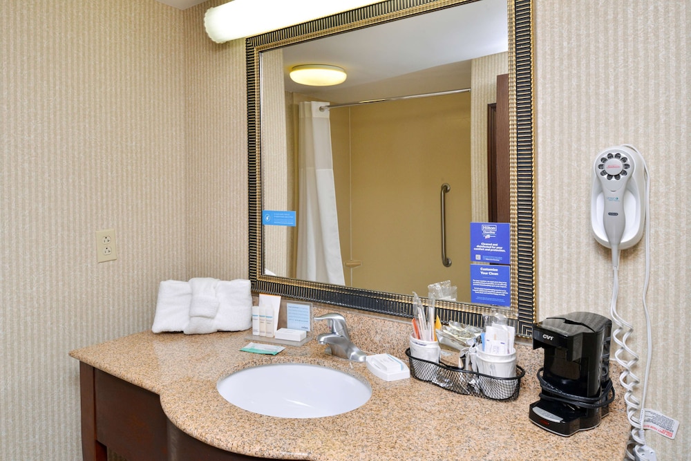 Hampton Inn Wytheville - photo 36