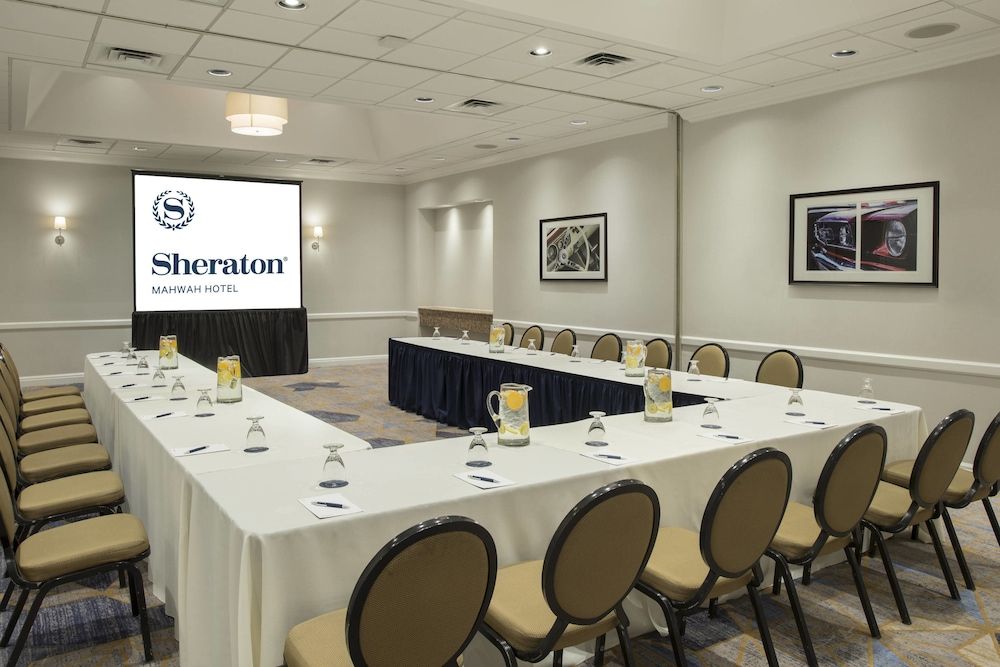 Sheraton Mahwah Hotel - photo 4