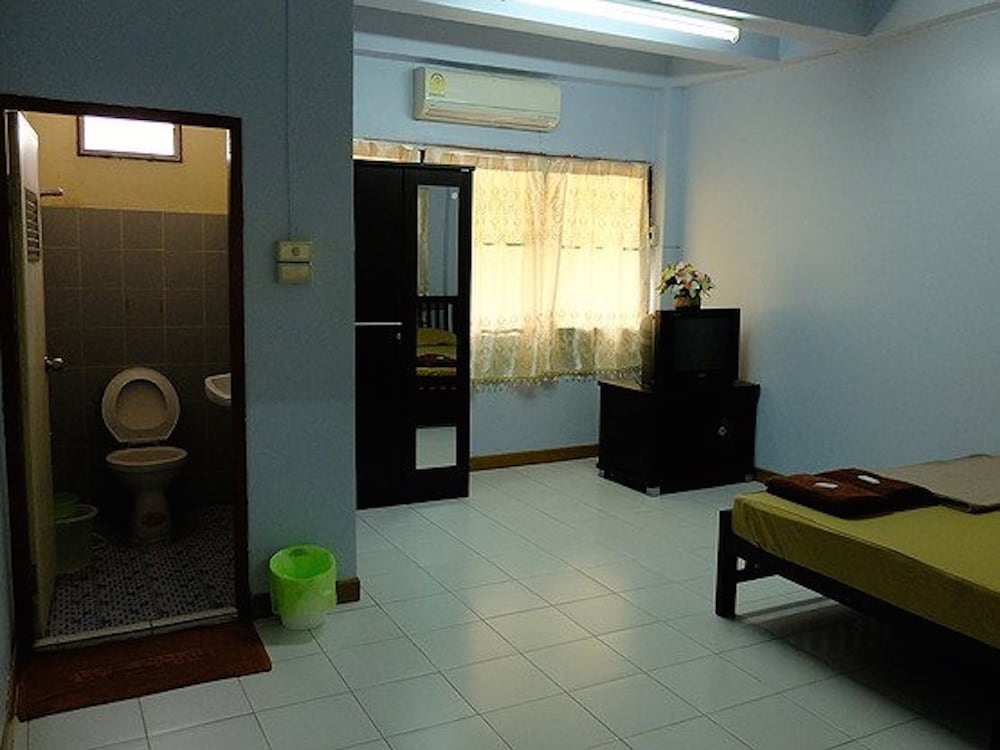 Romnarin Residence