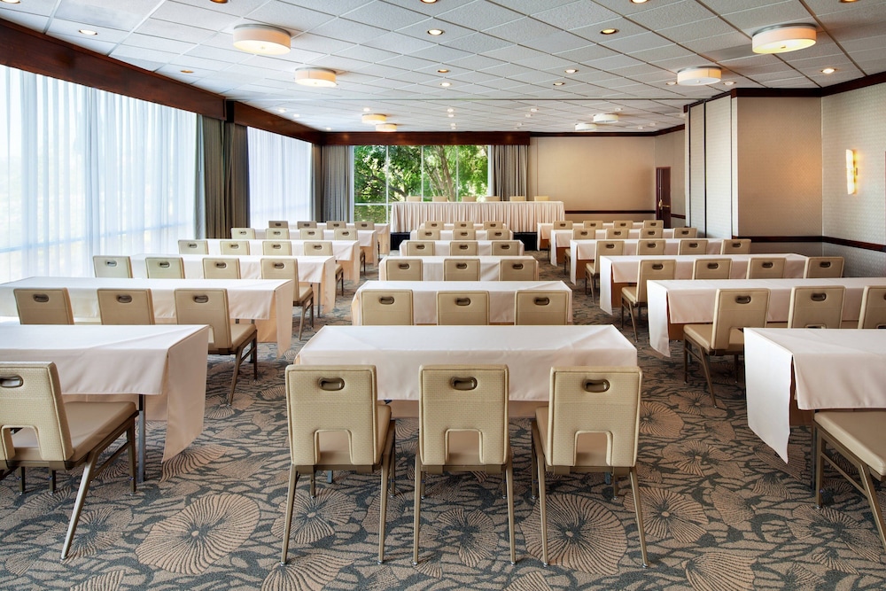 Sheraton La Jolla Hotel - photo 36