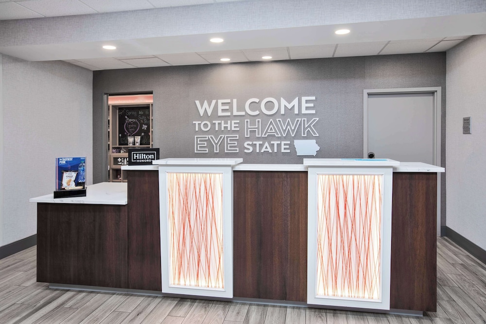 Hampton Inn Clinton IA - photo 7