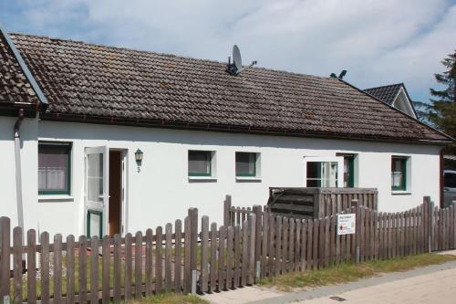 Haus Sanddorn Hooghass FW3 — 4-Star Luxury Hotel in Wustrow, Germany