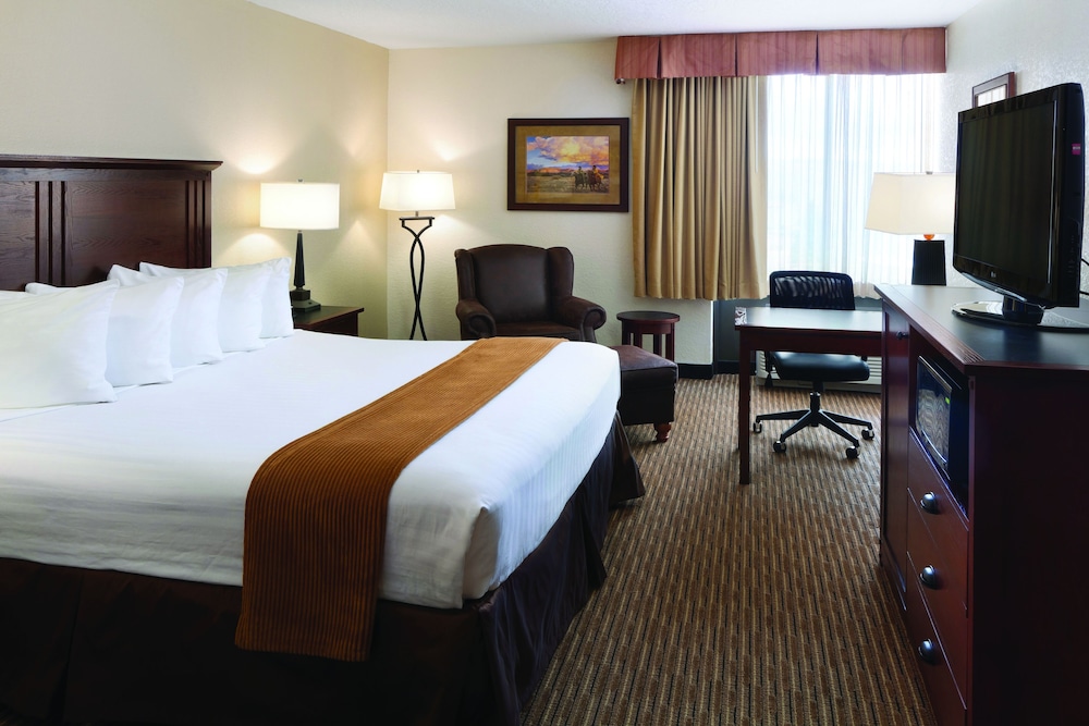 Ramkota Hotel & Conference Center - photo 12