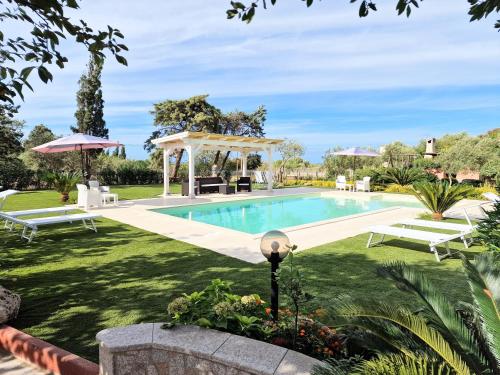 Antico Casolare Sorso Tourist Rental — 4-Star Luxury Hotel in Sorso, Italy