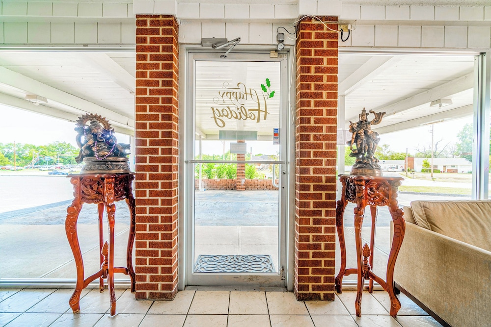 Lamplighter Inn By OYO Independence - photo 68