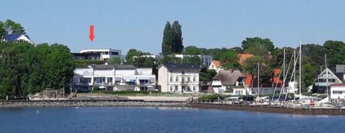 Apartment 10 in Altefähr am Strelasund — 4-Star Luxury Hotel in Garz, Germany