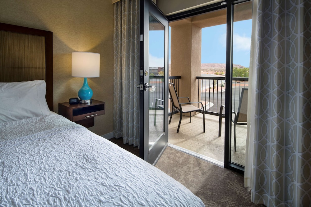 Hampton Inn & Suites Page Lake Powell - photo 7