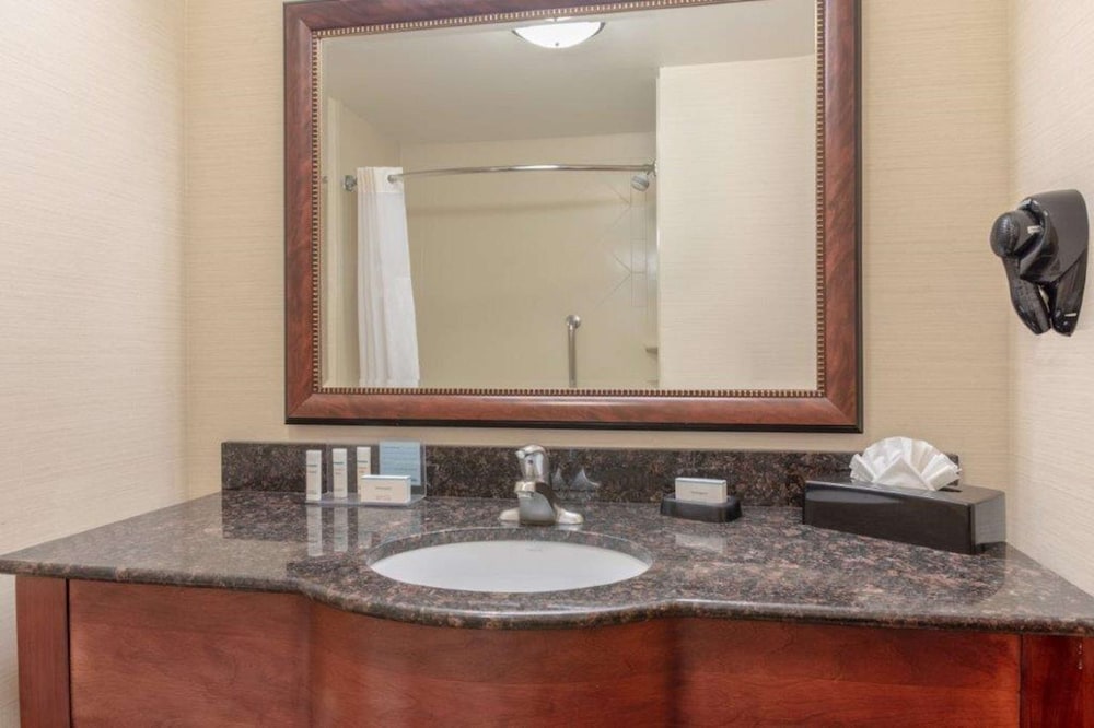 Hampton Inn Rock Springs - photo 38