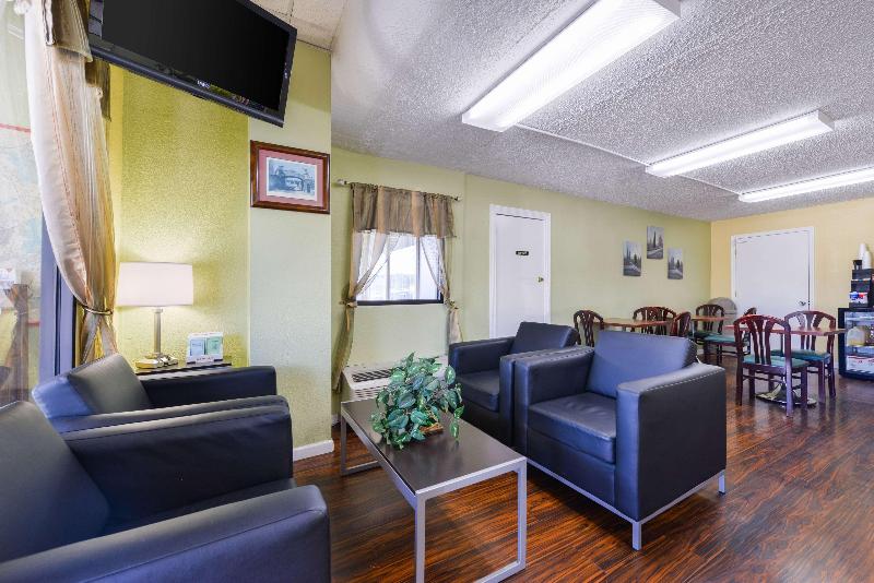 Americas Best Value Inn Airport South - photo 18