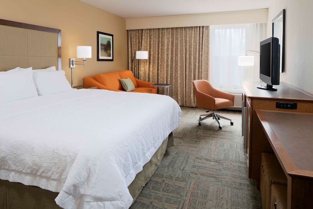 Hampton Inn Kansas City Shawnee Mission - photo 8