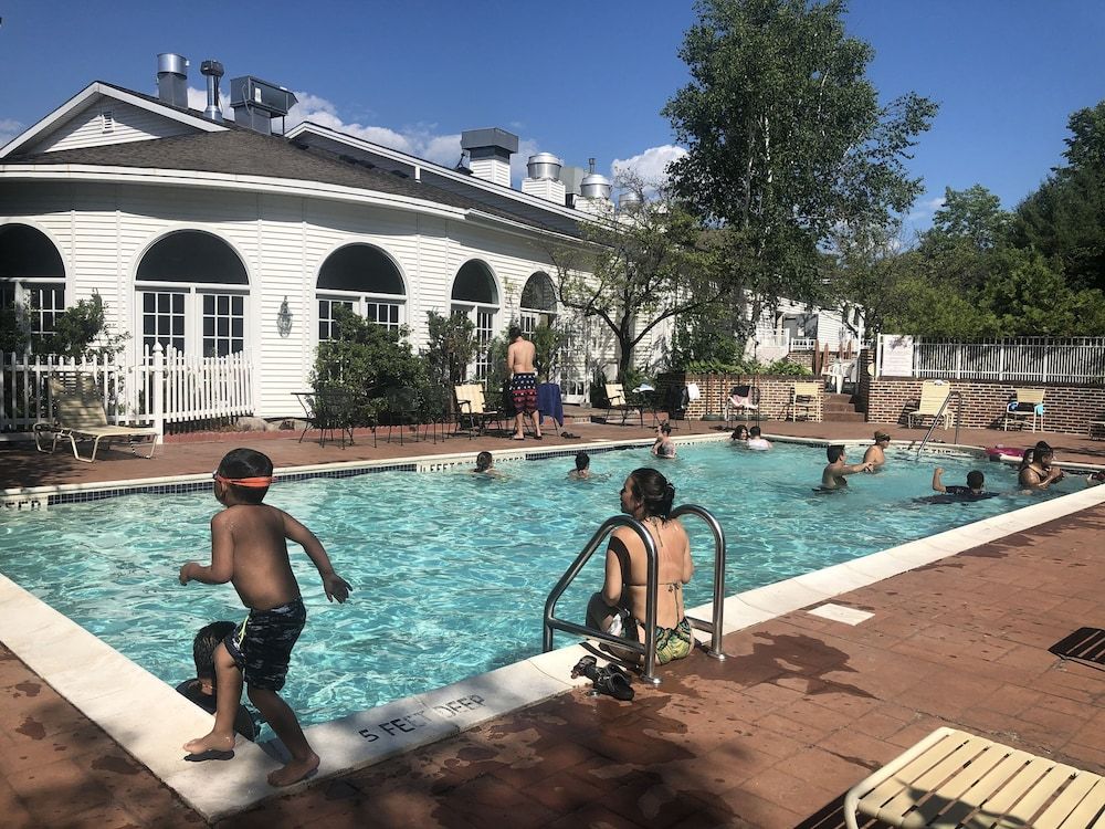 Copperfield Inn Resort - photo 33