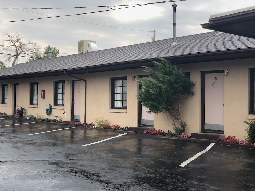 Cody Motel - photo 18