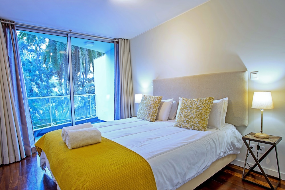 Quinta da Nogueira Boutique Apt — 4-Star Luxury Hotel in Funchal, Portugal