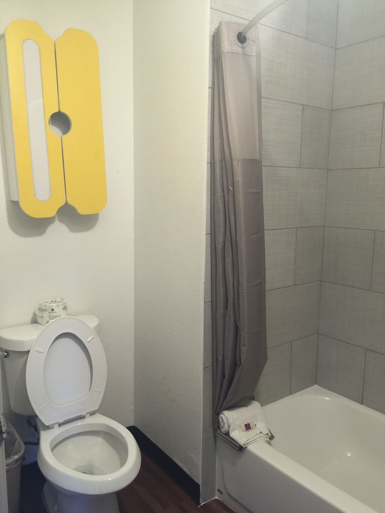 Extended Stay Pensacola - photo 12