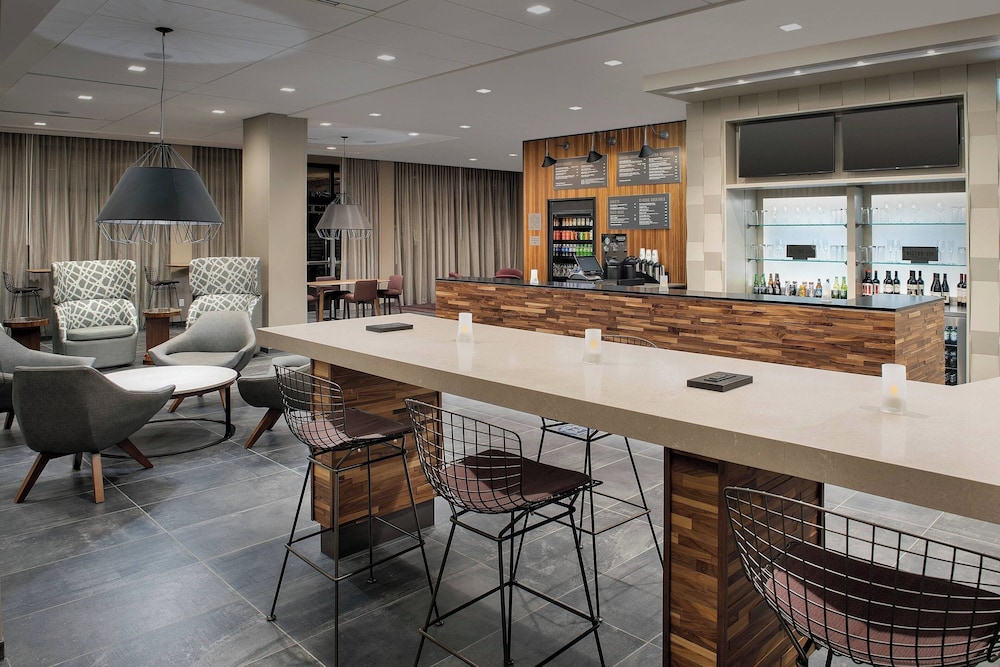 Courtyard by Marriott Portland East - photo 43