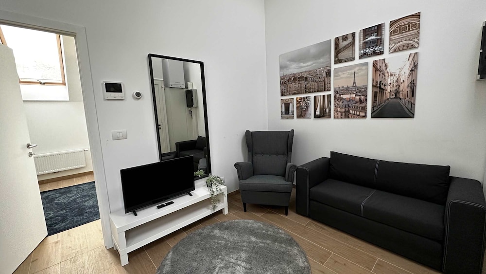 Luxury 1BR Near Fashion District by Oneluxstay — Antwerpen — photo 2