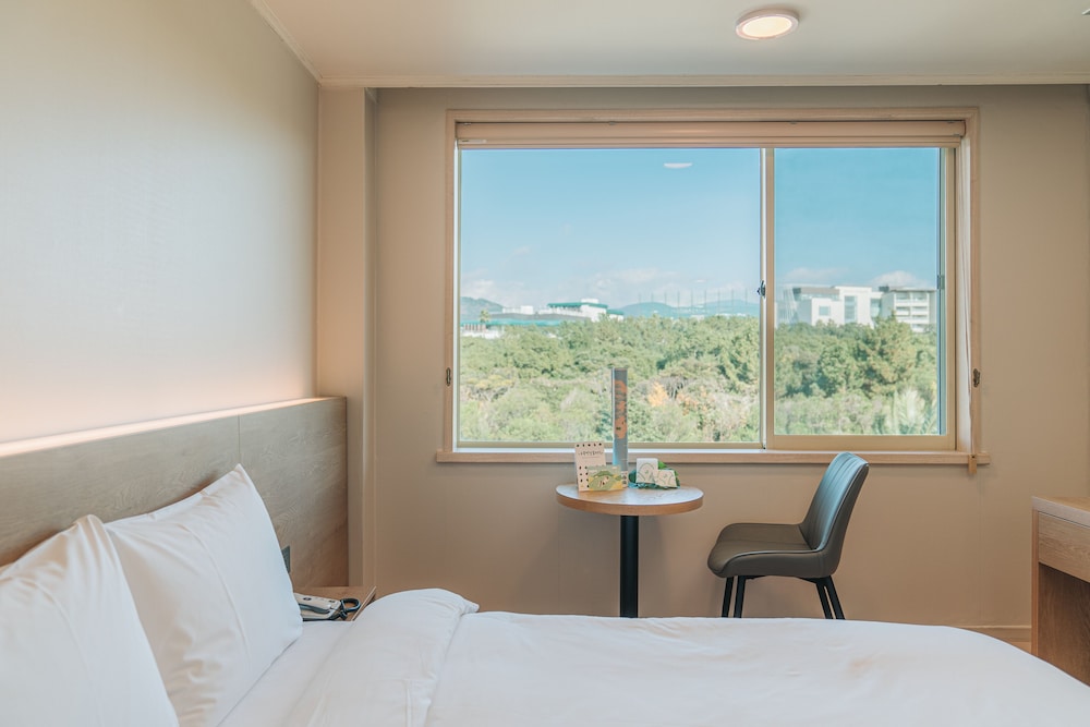Bloom Hotel - carbon neutral hotel in Seogwipo