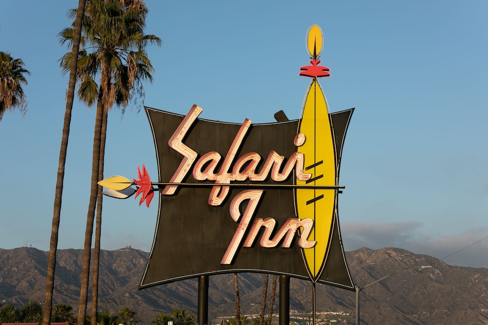 Safari Inn Burbank Universal a Coast Hotel - photo 43