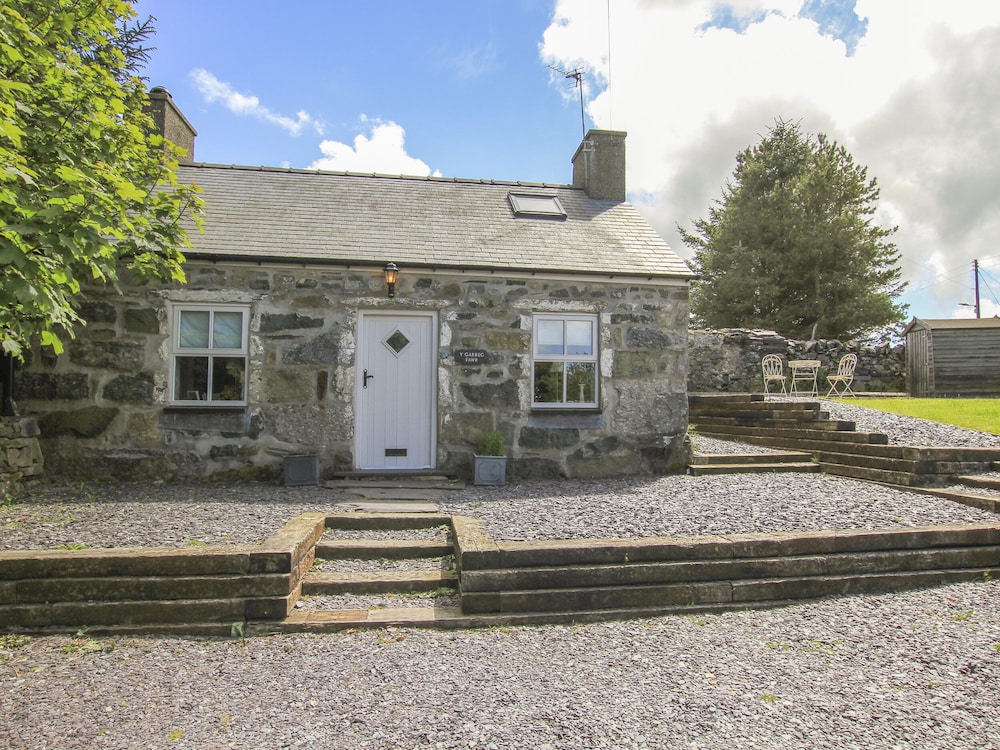 Y Garreg Fawr in Caernarfon, United Kingdom