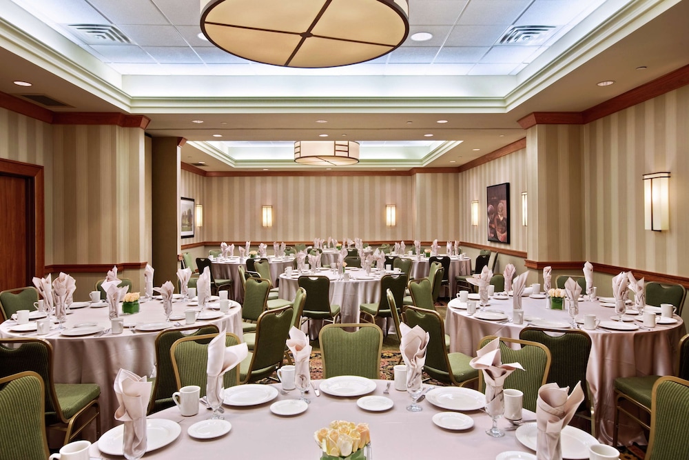 Hilton Chicago Oak Brook Suites - photo 35