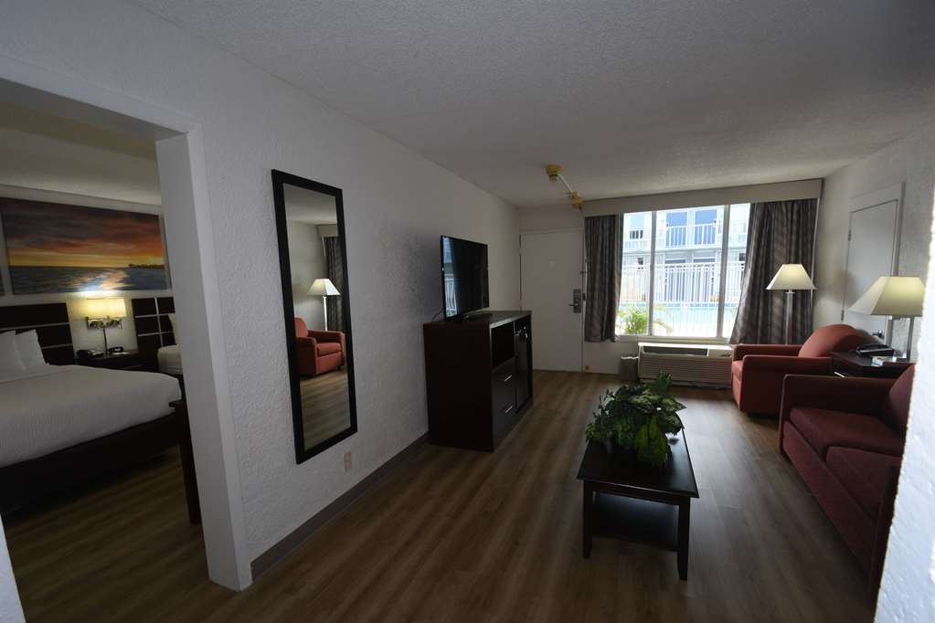 Days Inn by Wyndham Stuart - photo 11