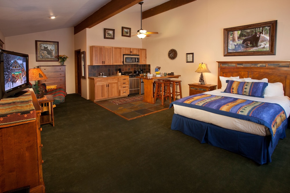 Cottam's Lodge by Alpine Village Suites - photo 8