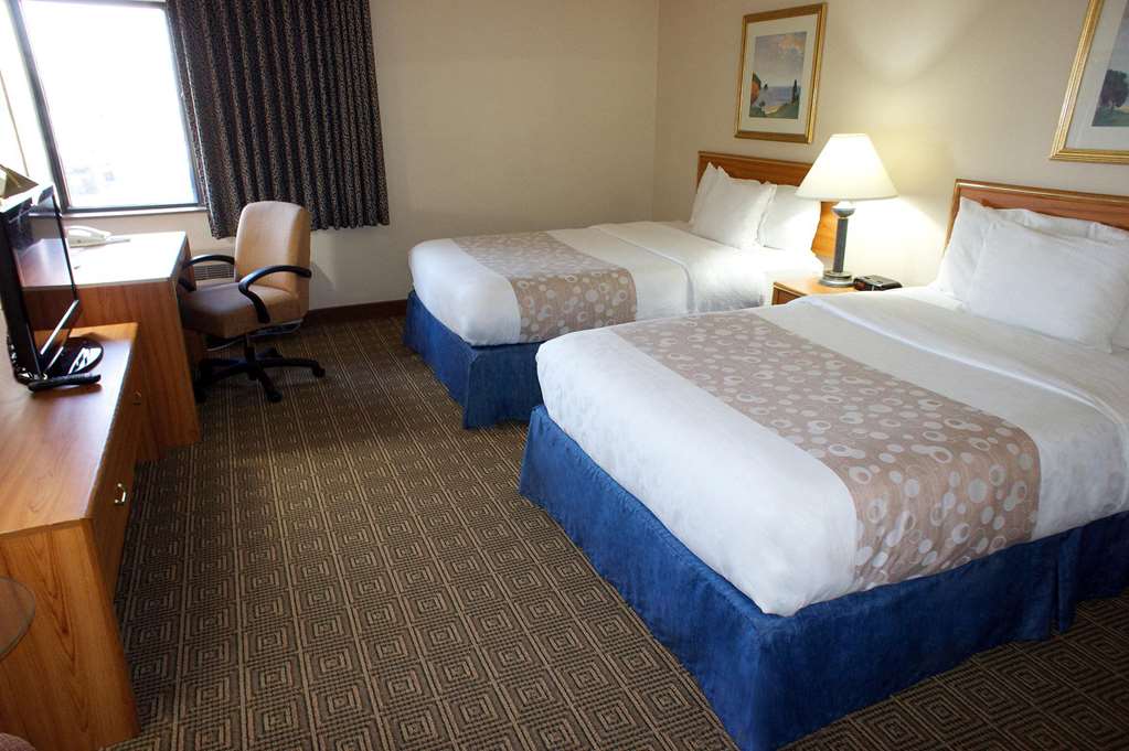Days Inn by Wyndham Pleasant Prairie Kenosha - photo 18