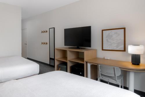 Spark by Hilton Montgomery EastChase - photo 19