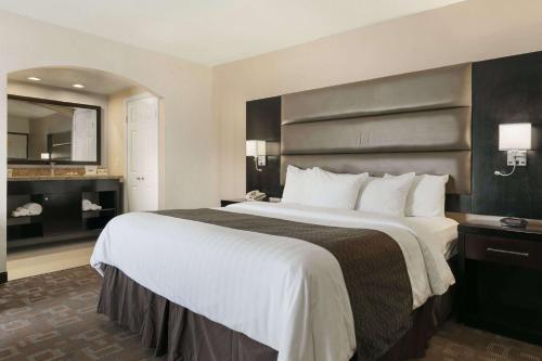 Days Inn by Wyndham Downey - photo 22