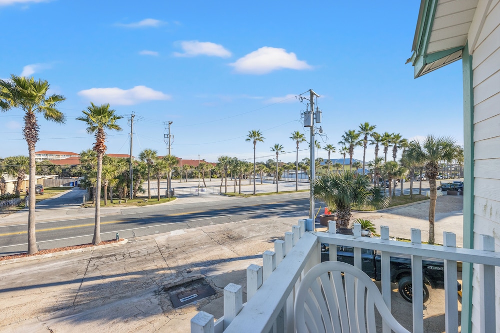 Sandpiper Beacon Beach Resort - photo 447