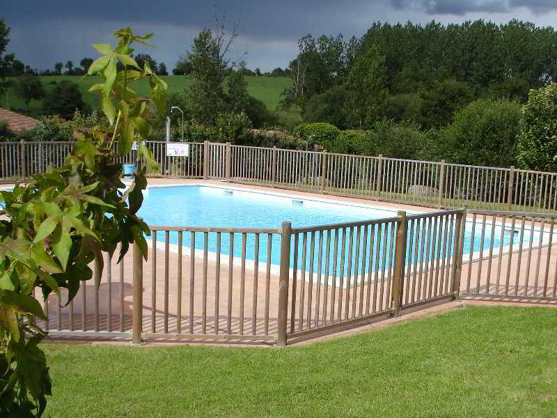 Au Fil De L Eau — hotel in Moncoutant