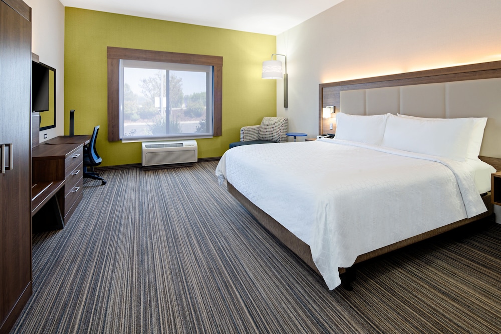 Holiday Inn Express Hotel & Suites Atascadero by IHG - photo 28
